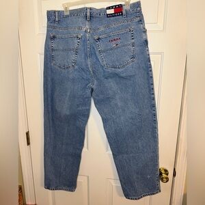 Tommy Hilfiger Men's Light Blue Relaxed Jeans 90s size 40 waist 30 long